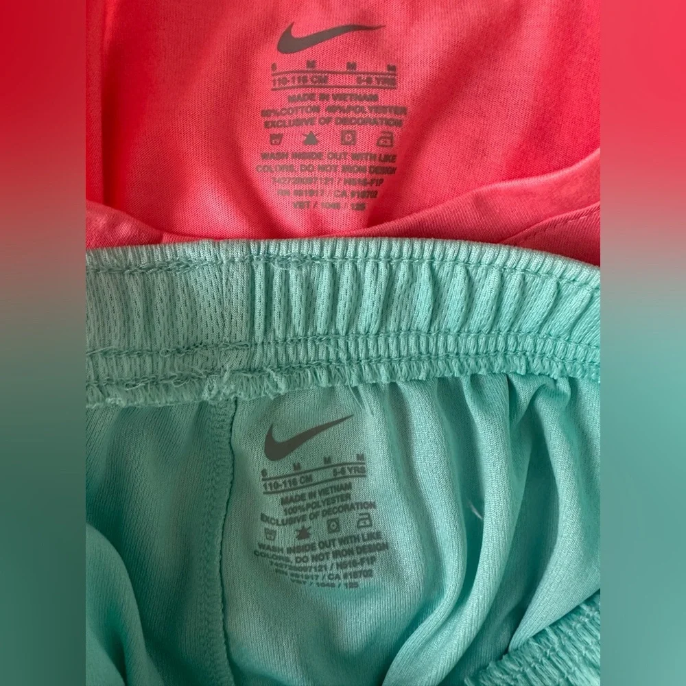 NWT Nike Girls Size 6 Coral Heart Logo Tee Aqua Shorts 2PC Outfit Set - Picture 4 of 5